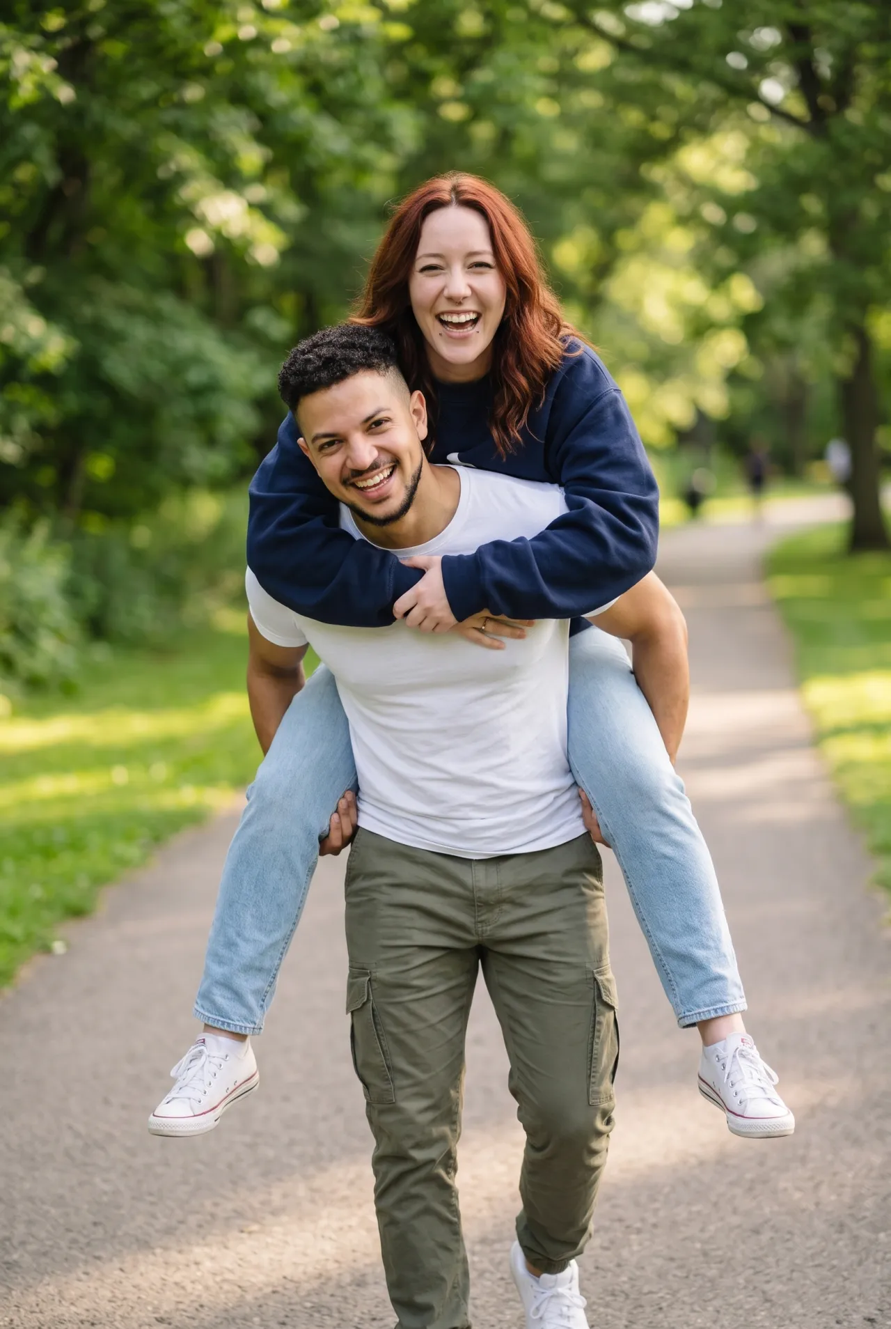 BEST FRIENDS | PIGGYBACK RIDE
